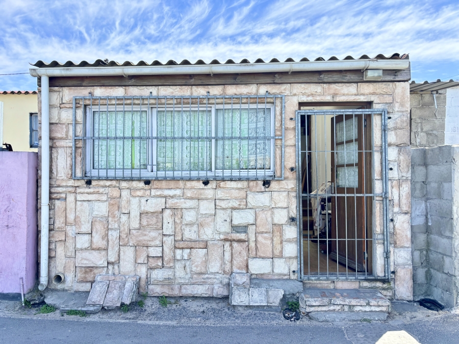 2 Bedroom Property for Sale in Leiden Western Cape